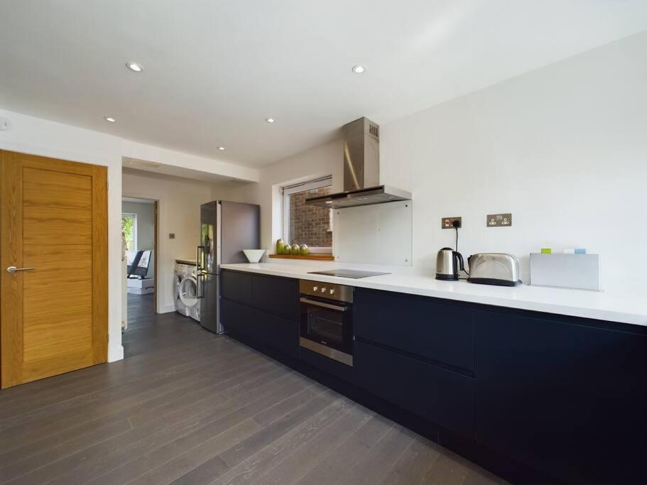 Stylish Cotswold Parking Peaceful Garden Villa Winchcombe Bagian luar foto