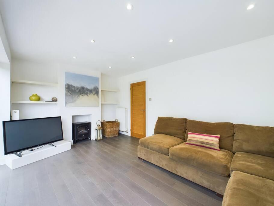 Stylish Cotswold Parking Peaceful Garden Villa Winchcombe Bagian luar foto